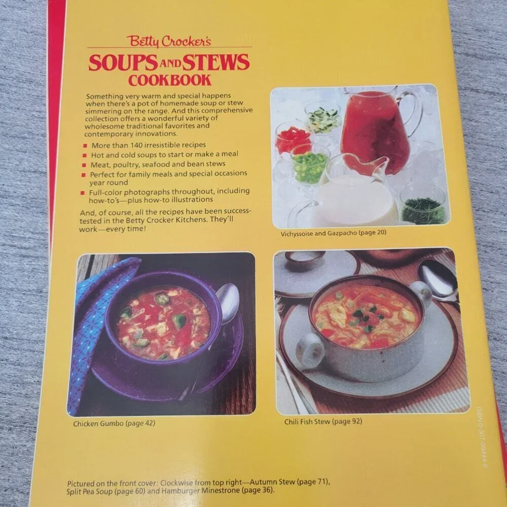 Vintage Betty Crocker Family Favorites Cook Books
